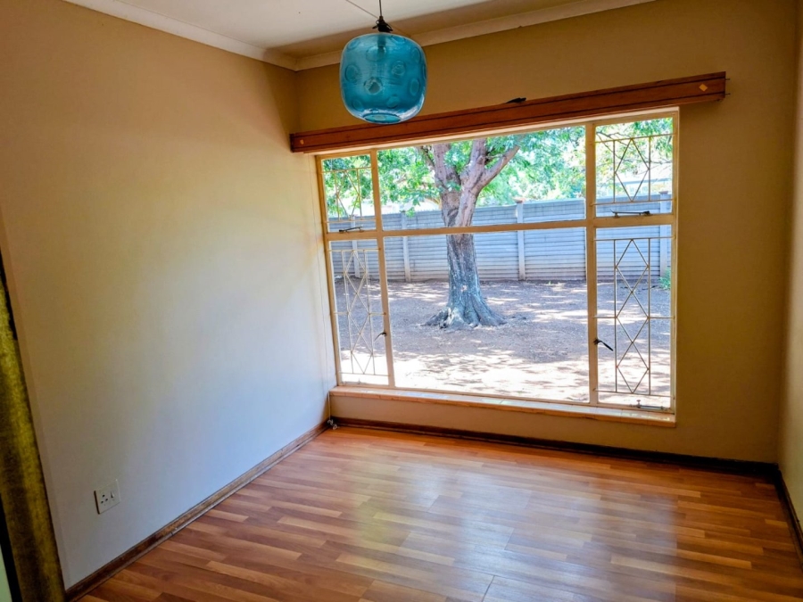 To Let 3 Bedroom Property for Rent in La Hoff North West